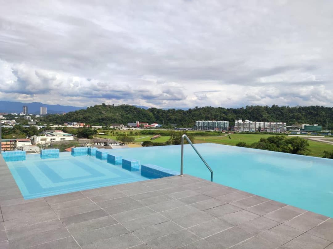 Homestay Thirteen Tr07 @ Aru Suites Tanjung Aru *